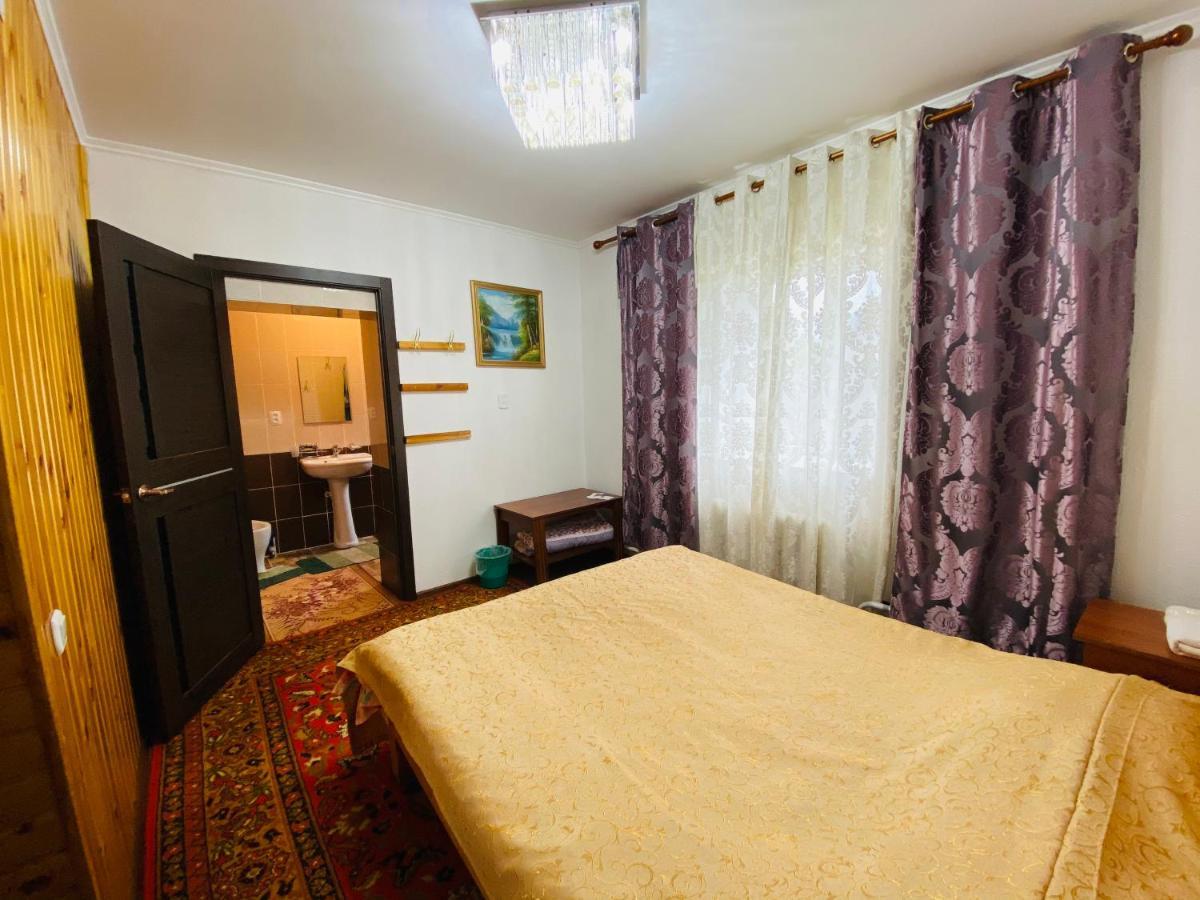 Guest House Kagan Toktogul Zewnętrze zdjęcie