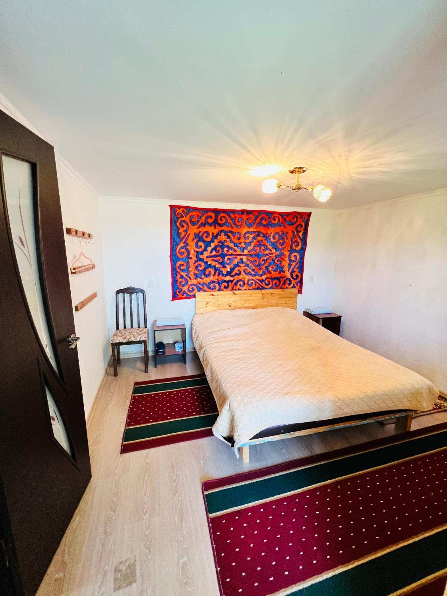 Guest House Kagan Toktogul Zewnętrze zdjęcie